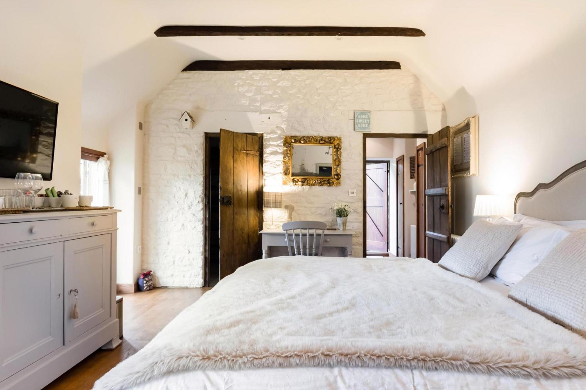 Rode Romantic Little House Near Bath מראה חיצוני תמונה